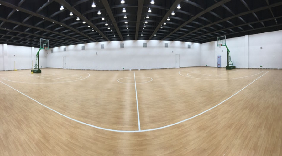 室內(nèi)籃球場